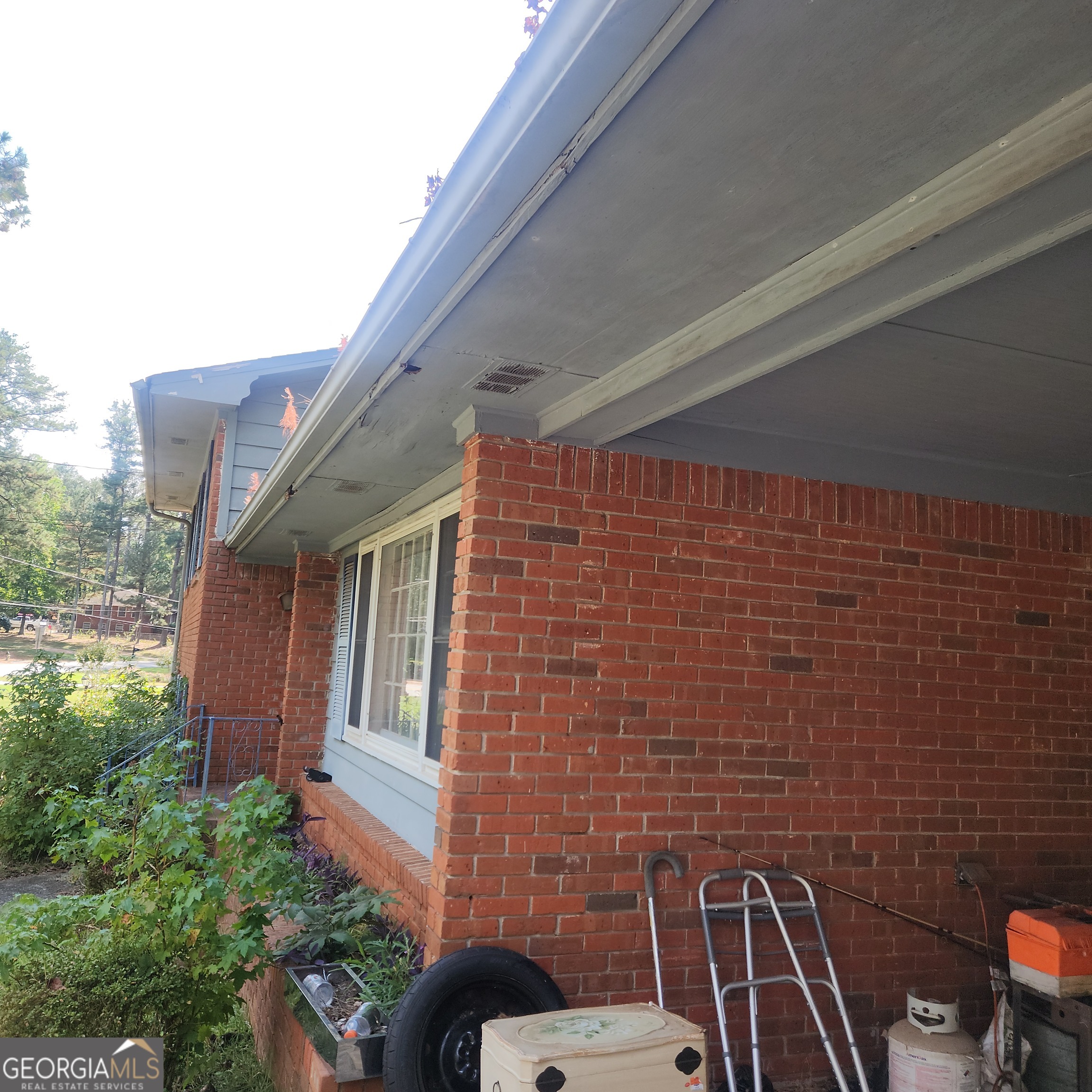 4461 Yates RD
