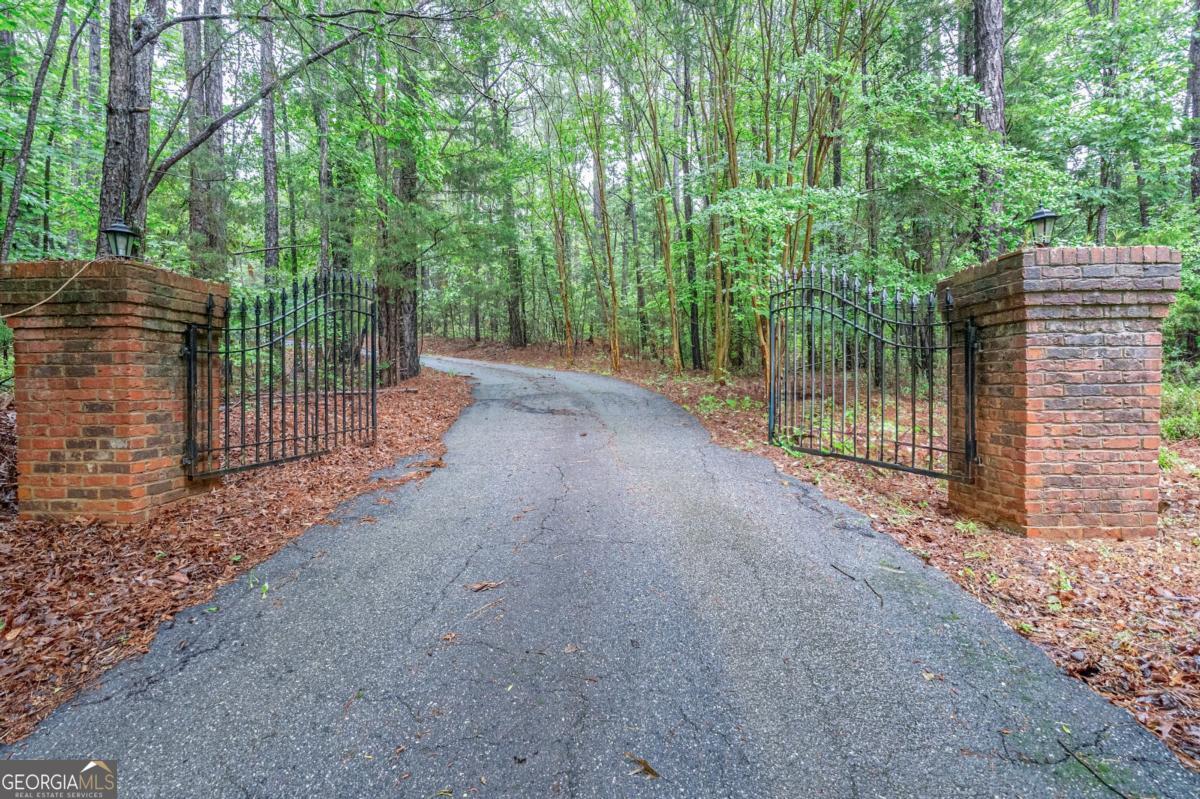 5620 Barnett Shoals RD