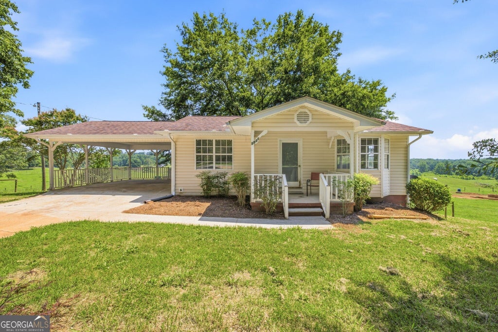 Photo of 5831 Dewey Drive, Murrayville, GA 30564 (MLS # 10798309)