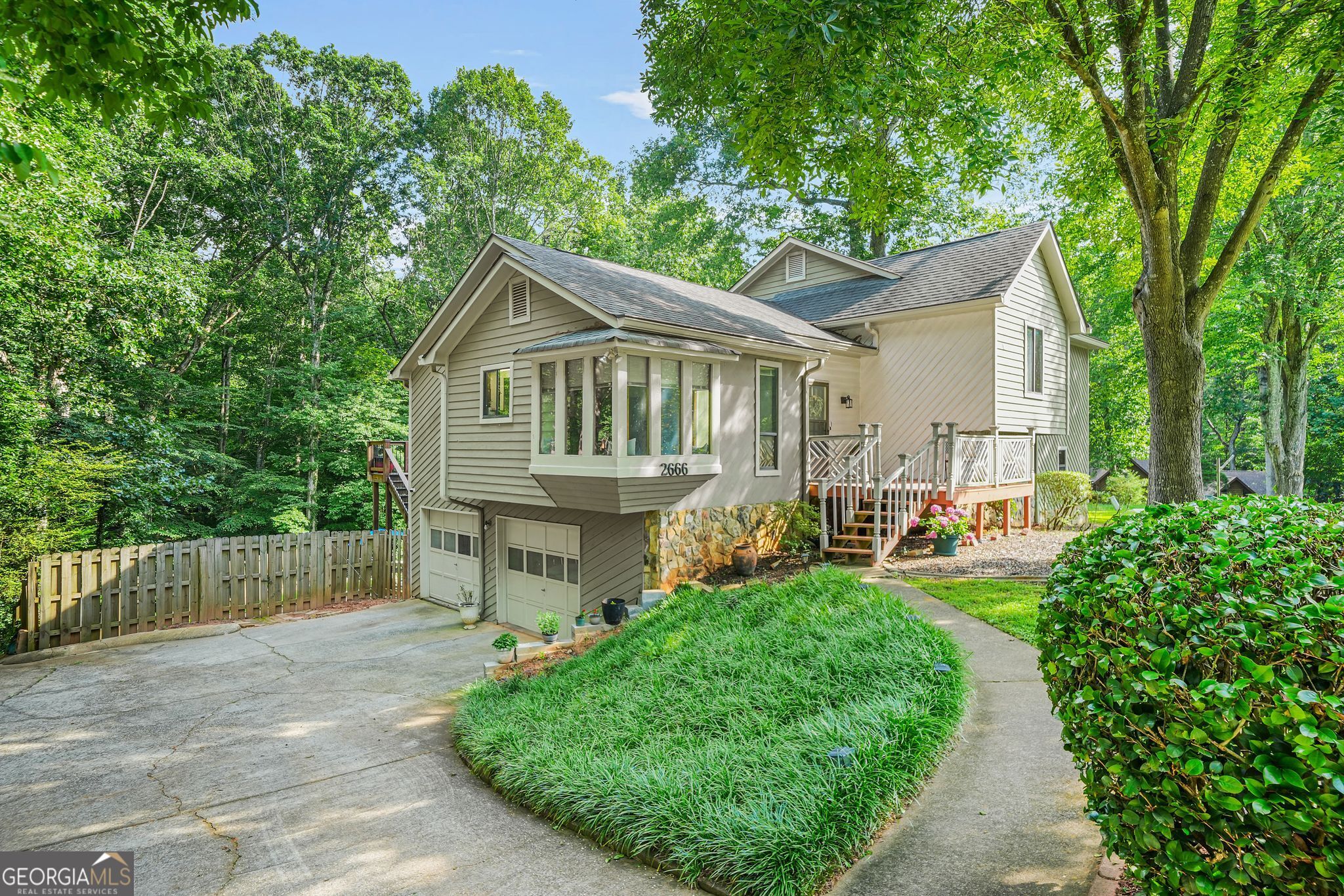 2666 Peachtree WALK