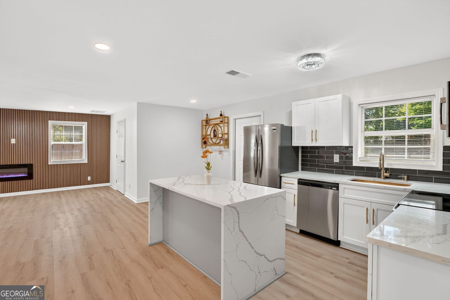 2359 Baywood DR SE