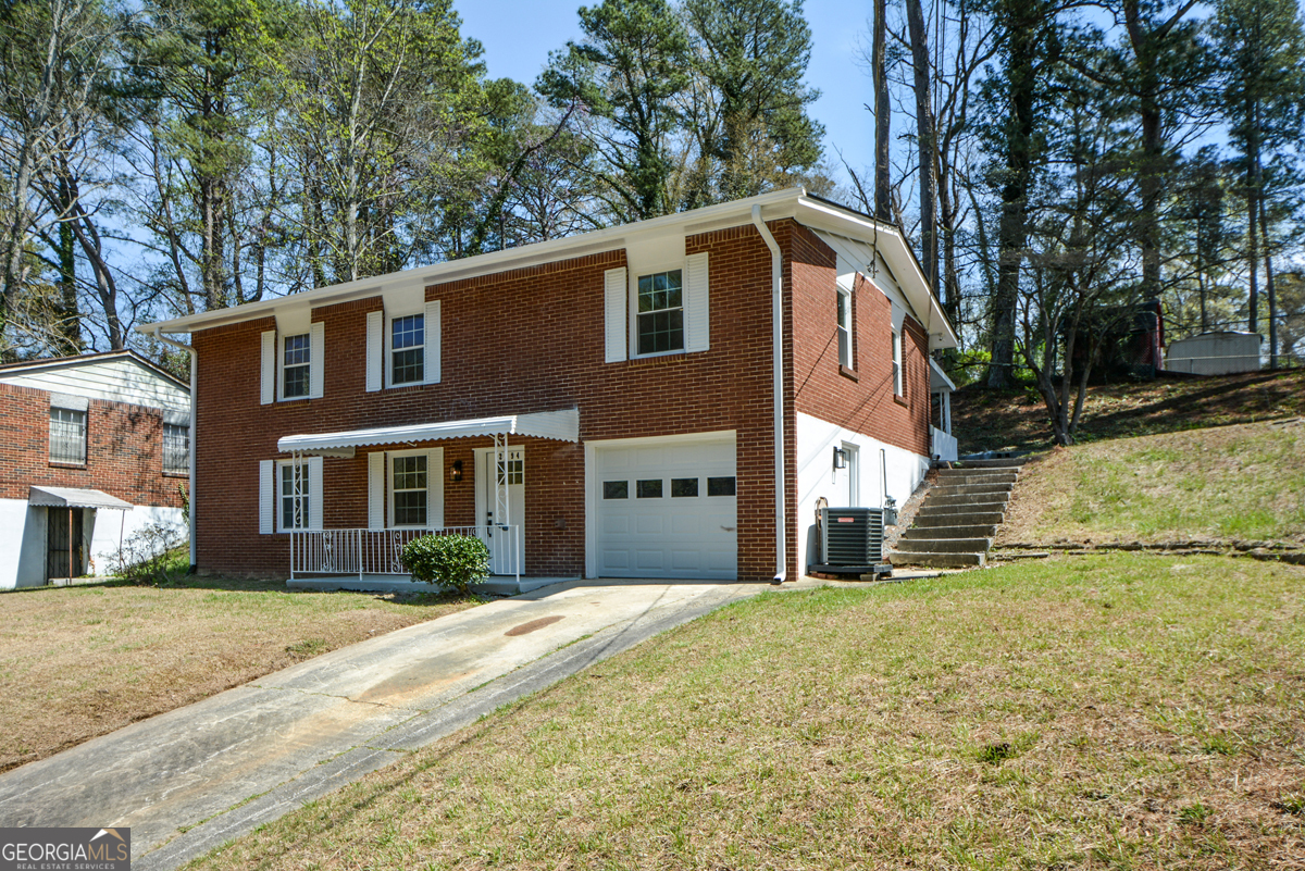 2794 Crescendo DR NW