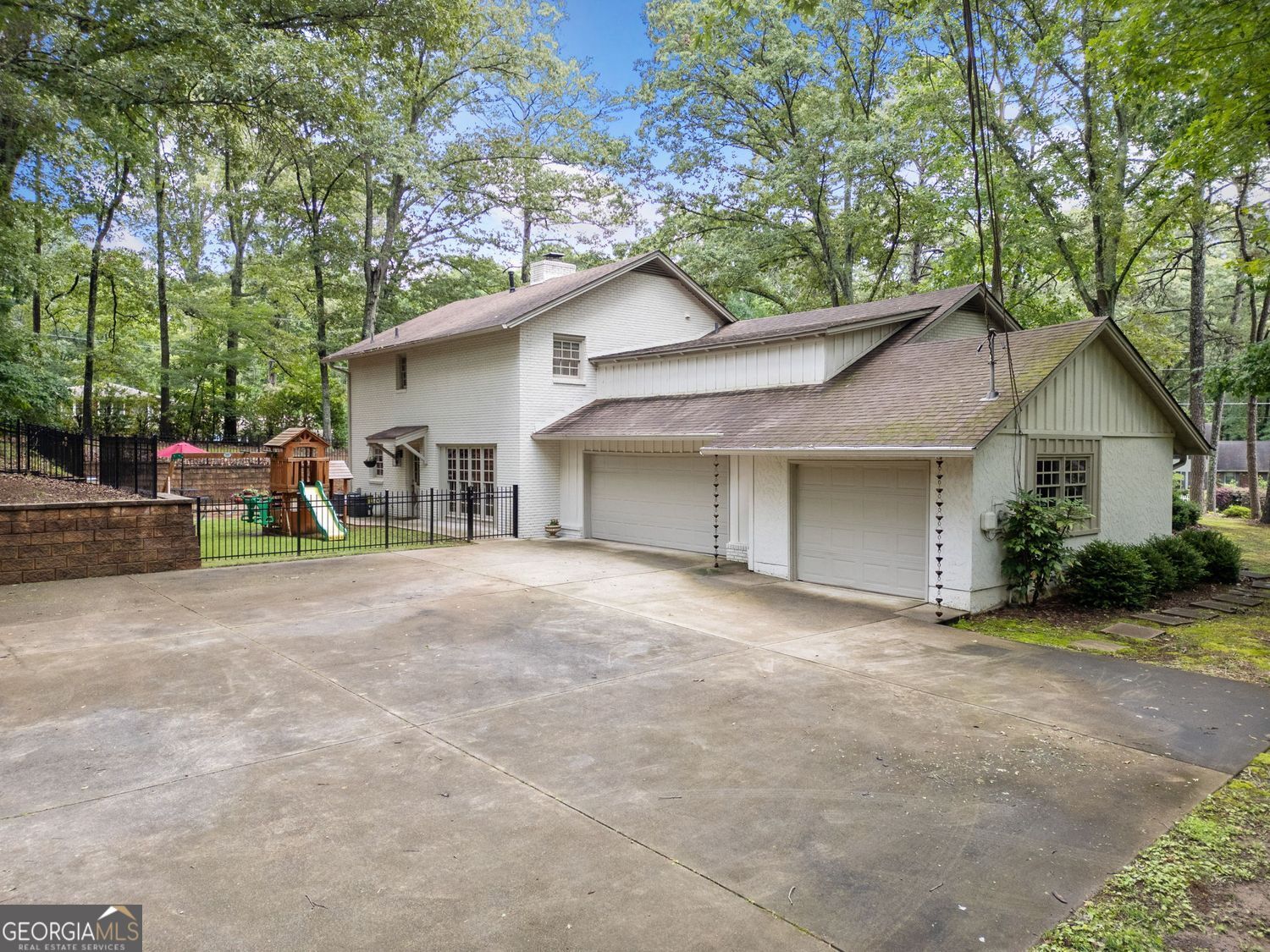 BURNT HICKORY HILLS - Residential
