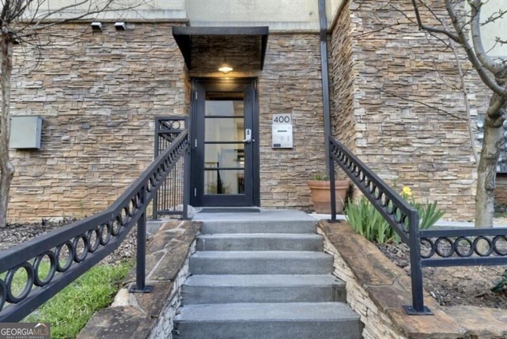 Photo of 2230 Cheshire Bridge Road #412, Atlanta, GA 30324 (MLS # 10762507)