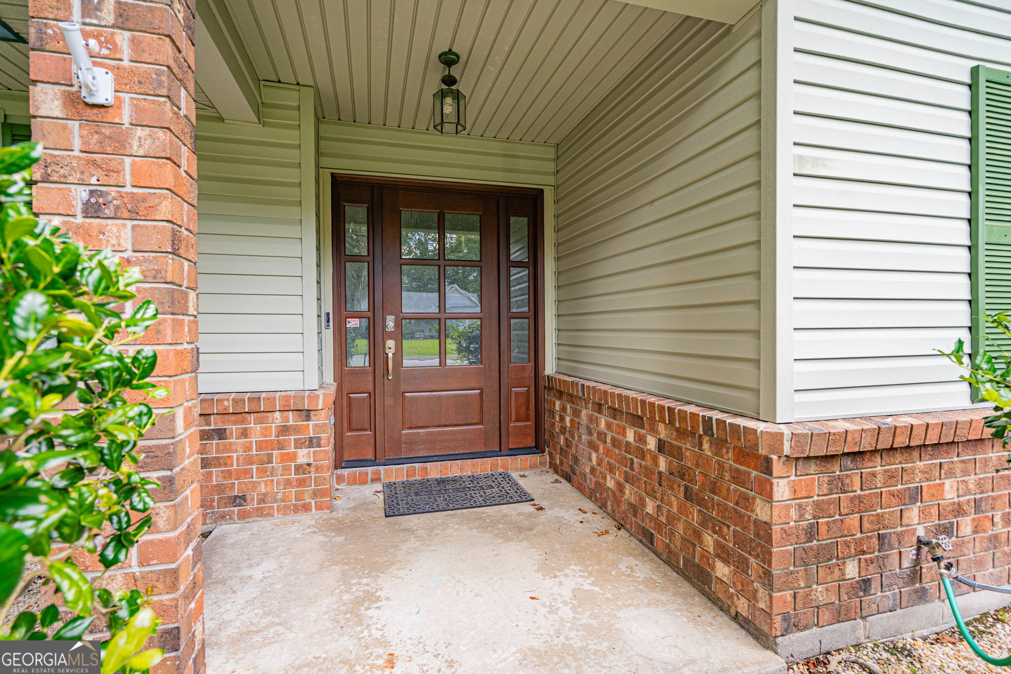 10 Barrington CIR