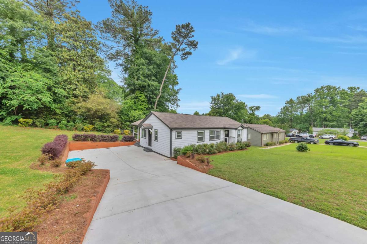 4108 Clay DR