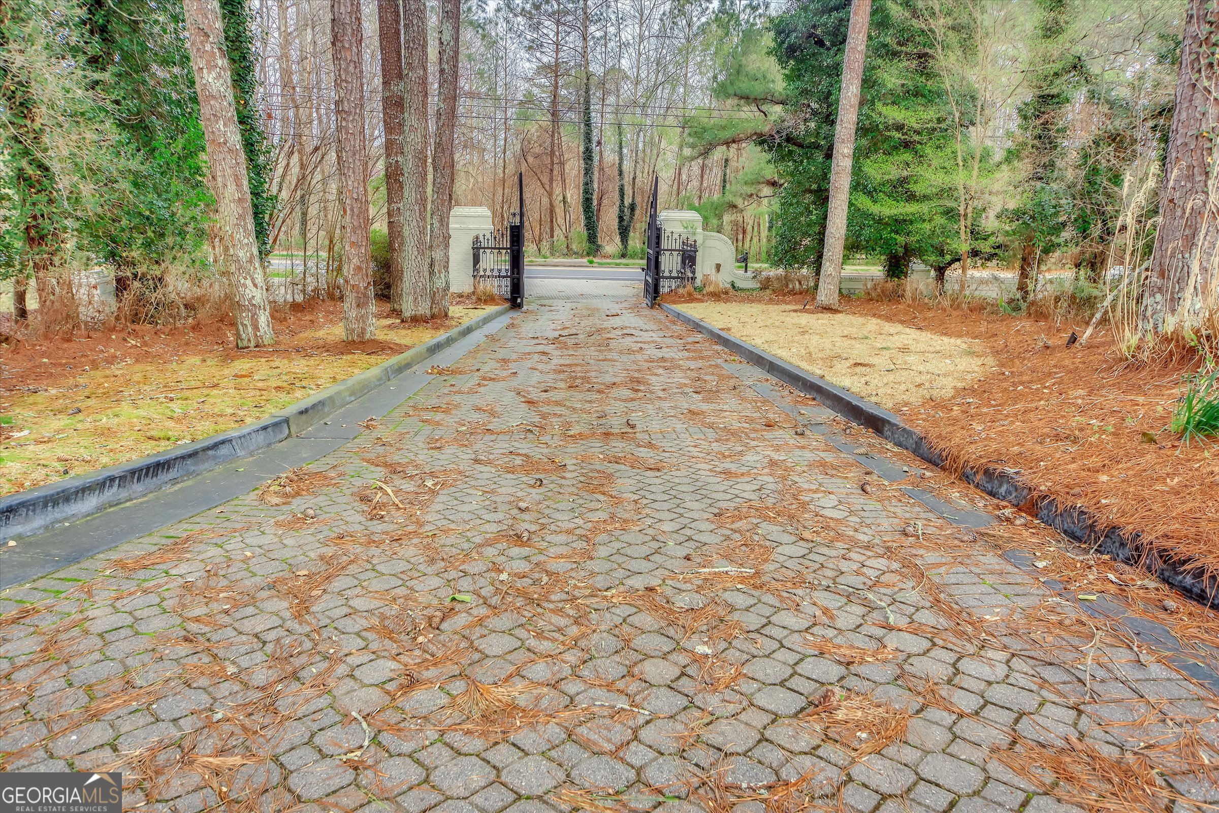 13039 Freemanville RD