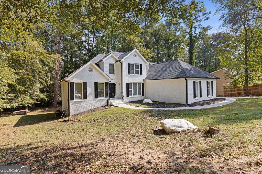 Photo of 3760 Mountain Cove Road, Snellville, GA 30039 (MLS # 10881598)