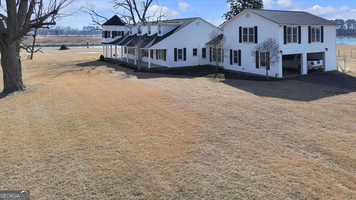 1832 Douglas HWY