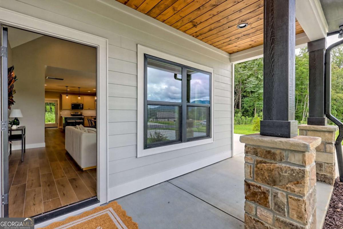 92 Mctyeire DR