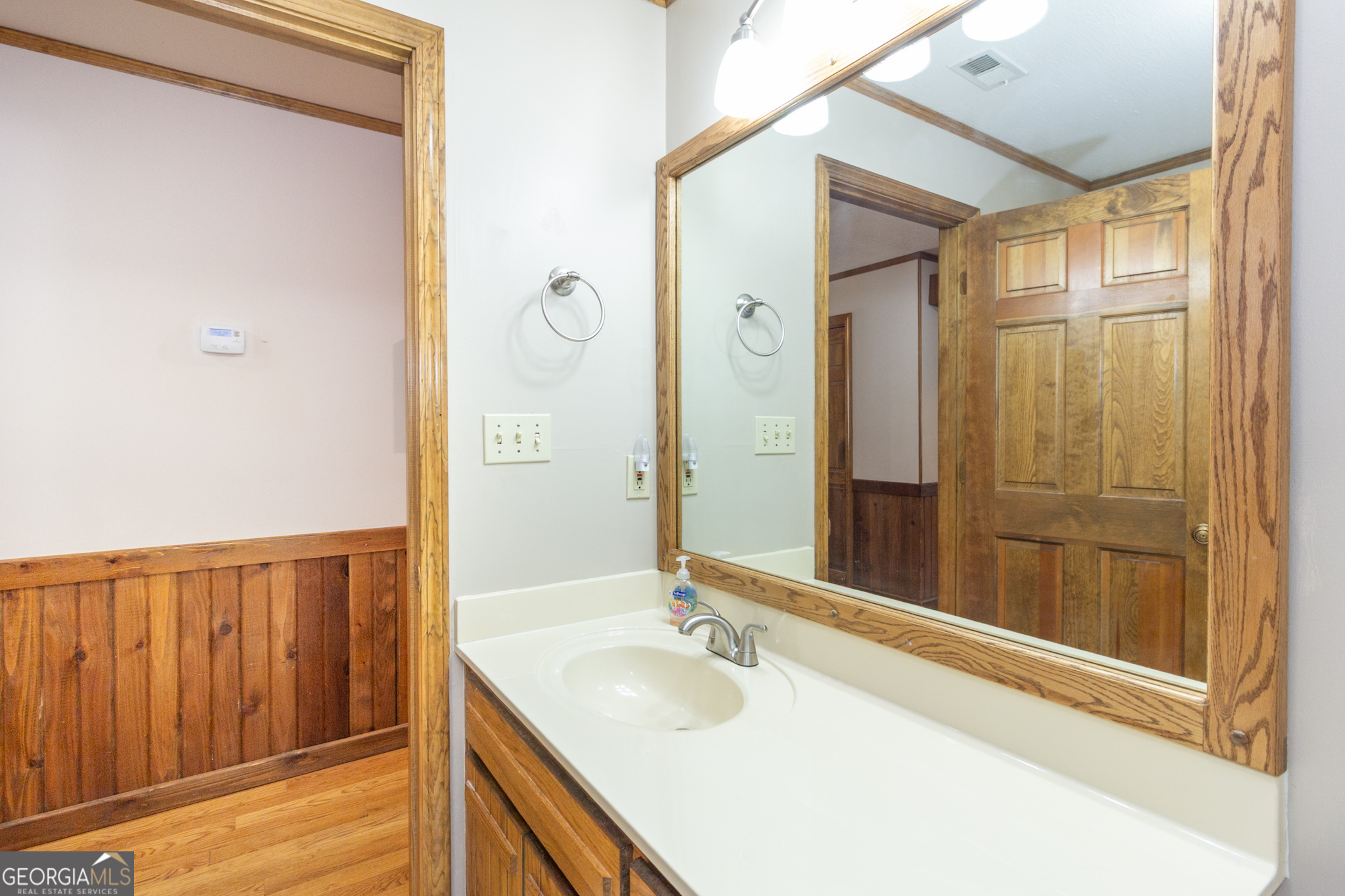 Fayetteville, Georgia 30215, United States, 5 Bedrooms Bedrooms, ,3 BathroomsBathrooms,Residential,Active,94833