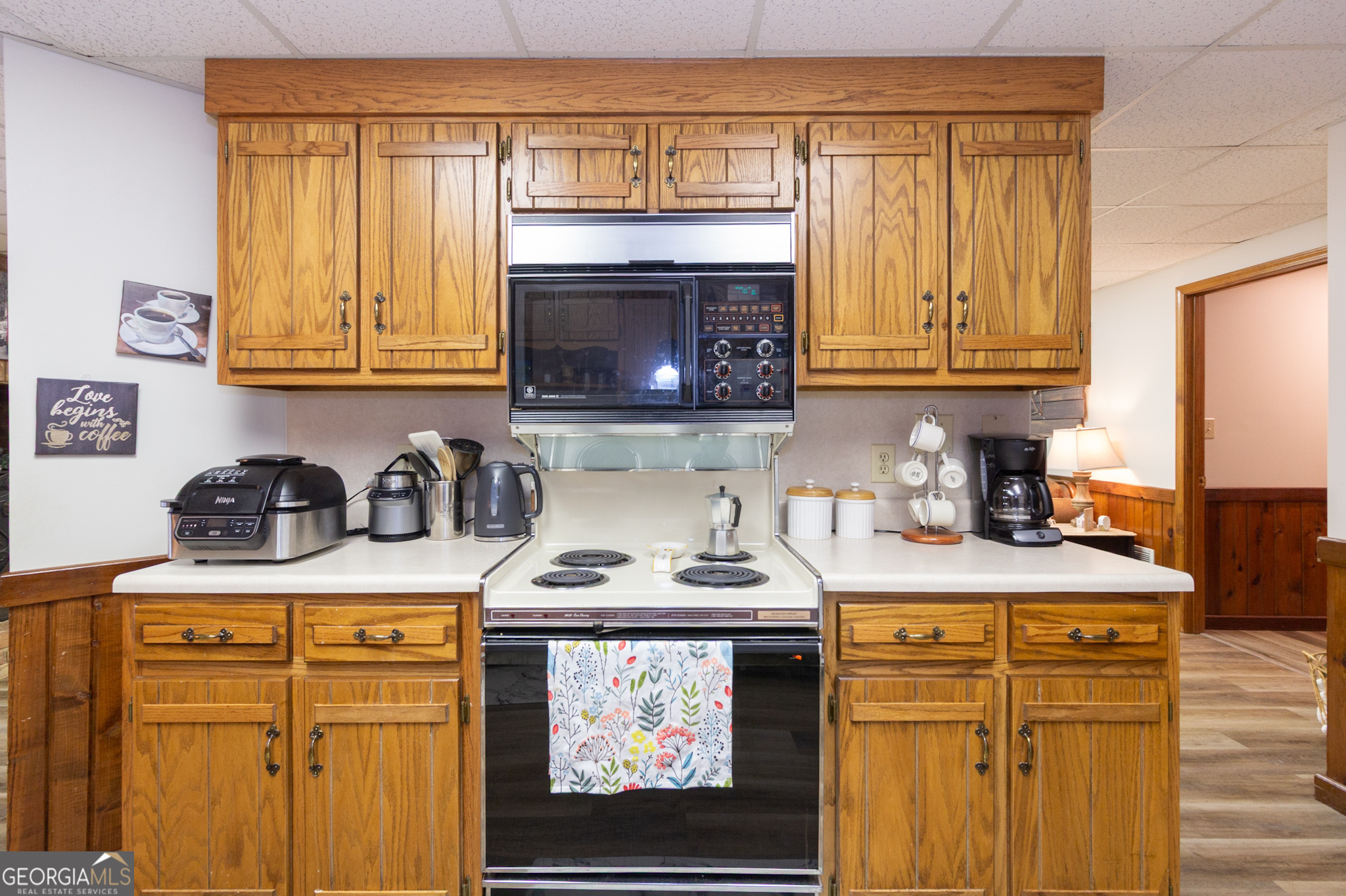 Fayetteville, Georgia 30215, United States, 5 Bedrooms Bedrooms, ,3 BathroomsBathrooms,Residential,Active,94833