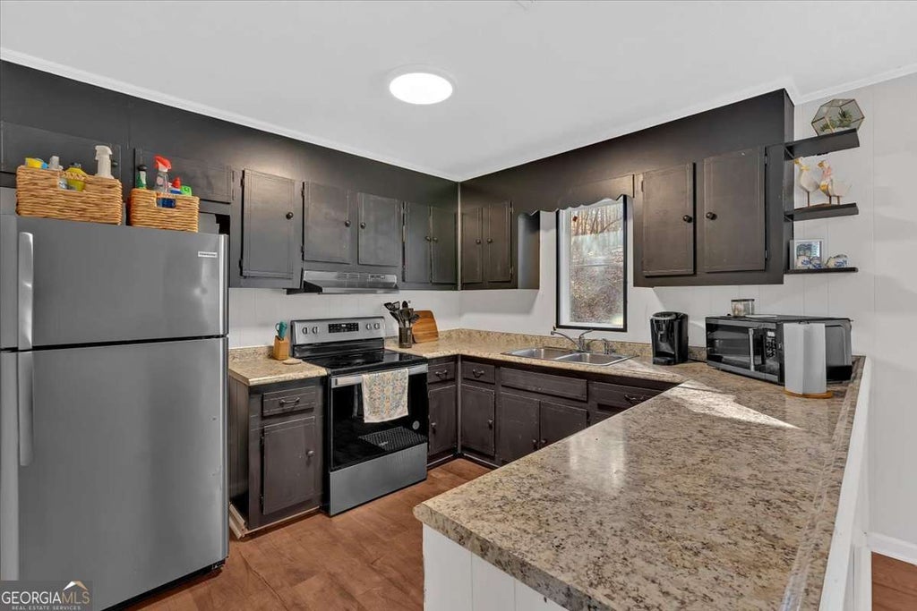 Photo of 147 Reynolds Bridge Road, Kingston, GA 30145 (MLS # 10811709)