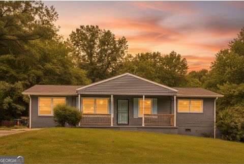 Photo of 3222 Jamaica Road NW, Atlanta, GA 30318 (MLS # 10697493)