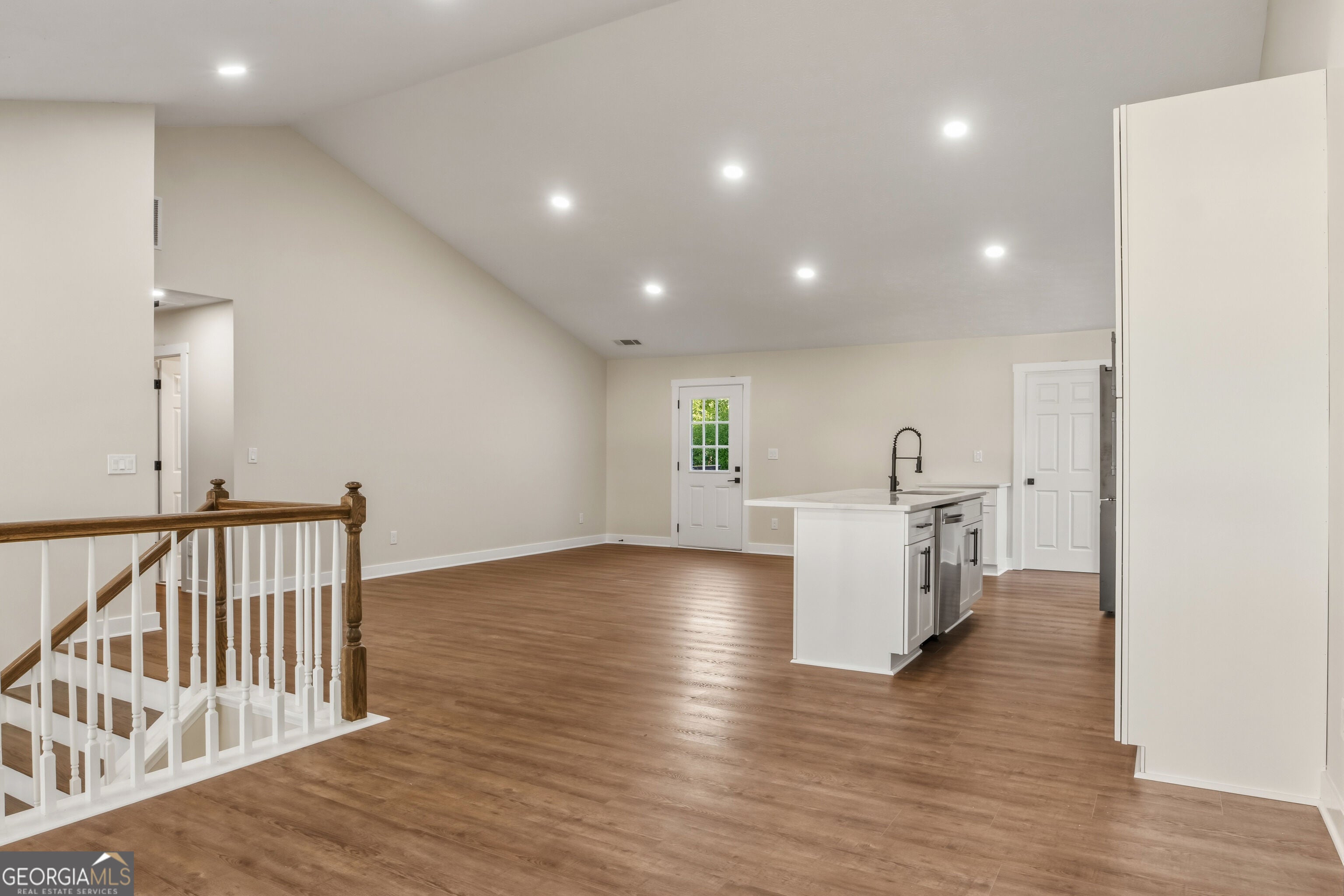 6802 Magnolia Park DR