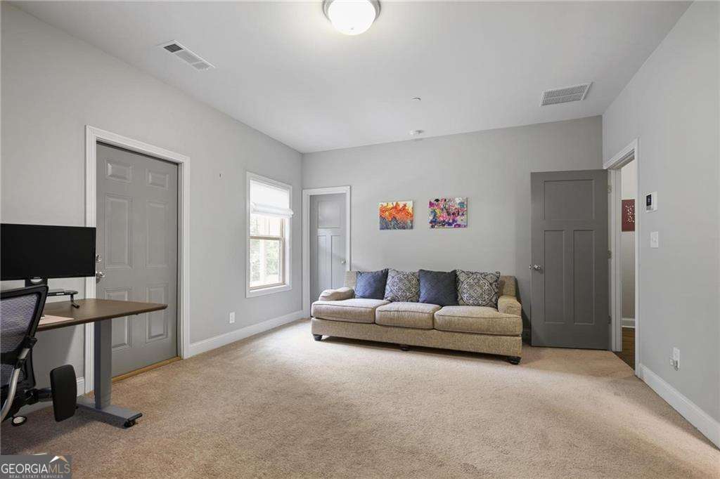 Cambridge Walk - Residential