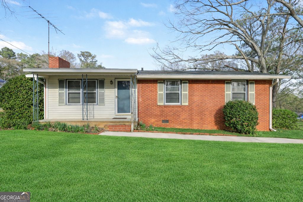 Photo of 5838 Highway 42, Ellenwood, GA 30294 (MLS # 10773199)