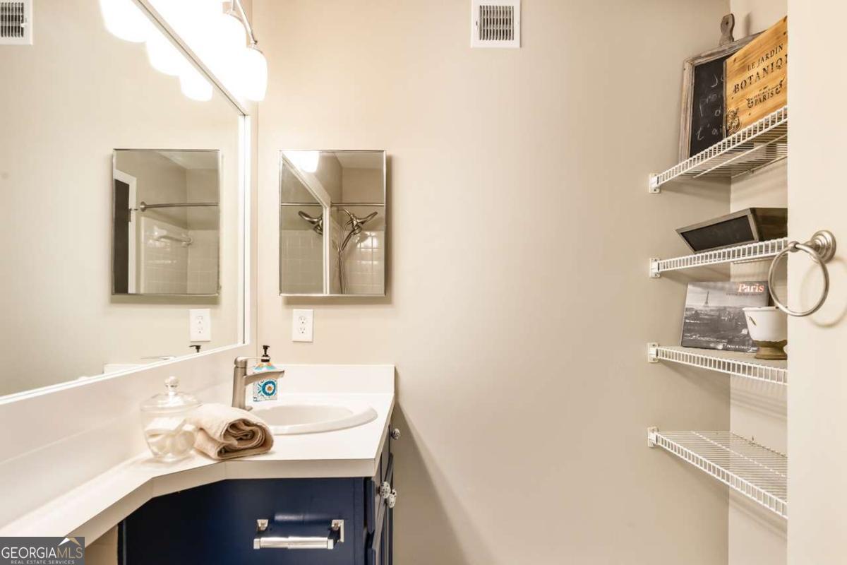 Henderson Place - Residential Lease