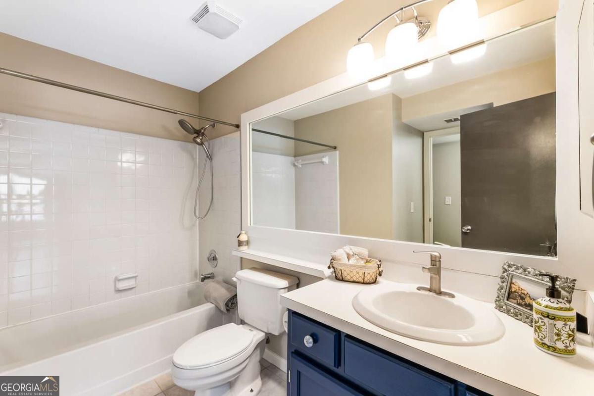 Henderson Place - Residential Lease