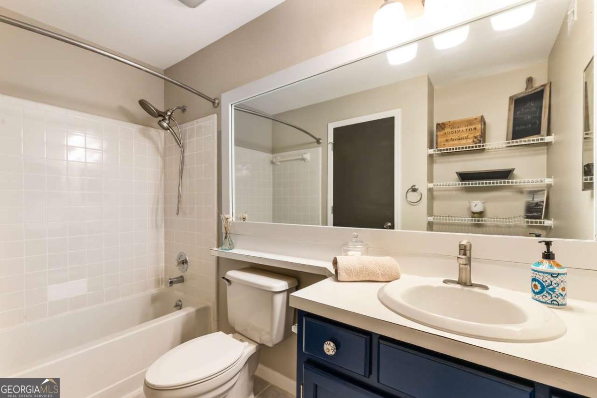 Henderson Place - Residential Lease