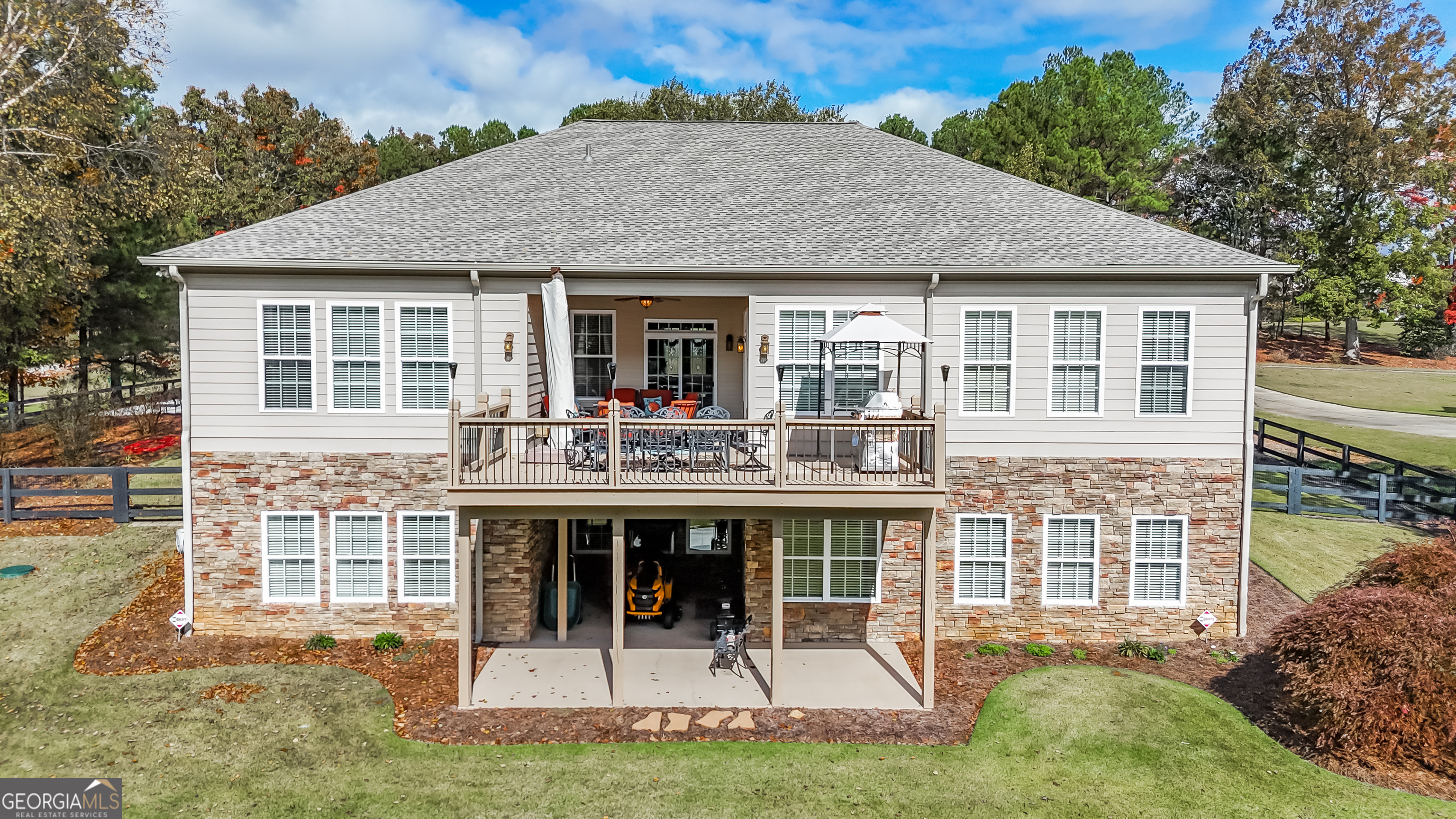 Canton, Georgia 30114, United States, 3 Bedrooms Bedrooms, ,4 BathroomsBathrooms,Residential,Active,238224