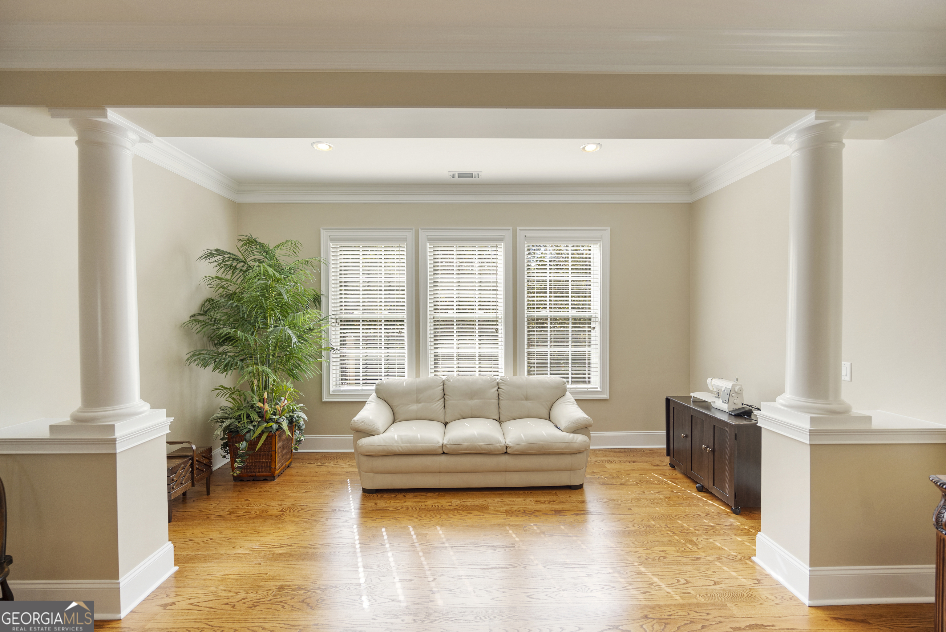 Canton, Georgia 30114, United States, 3 Bedrooms Bedrooms, ,4 BathroomsBathrooms,Residential,Active,238224