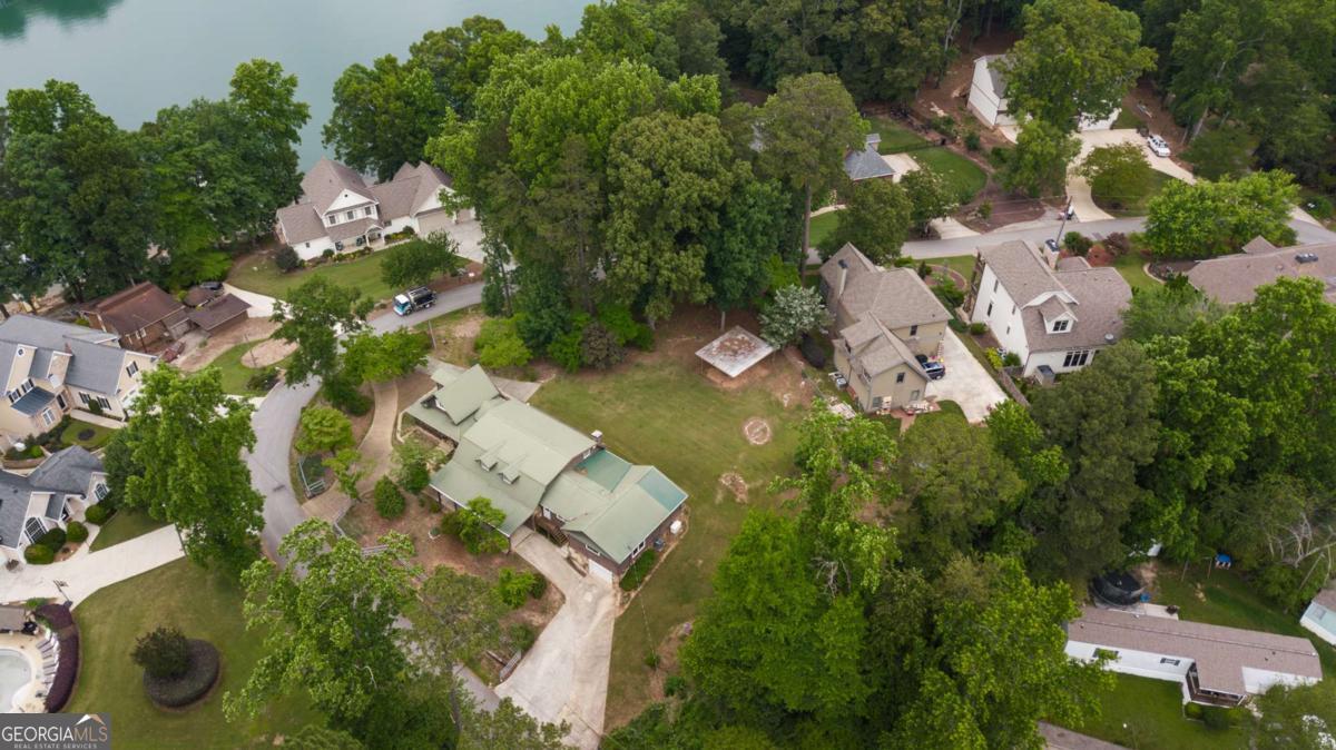 6708 Bass CIR