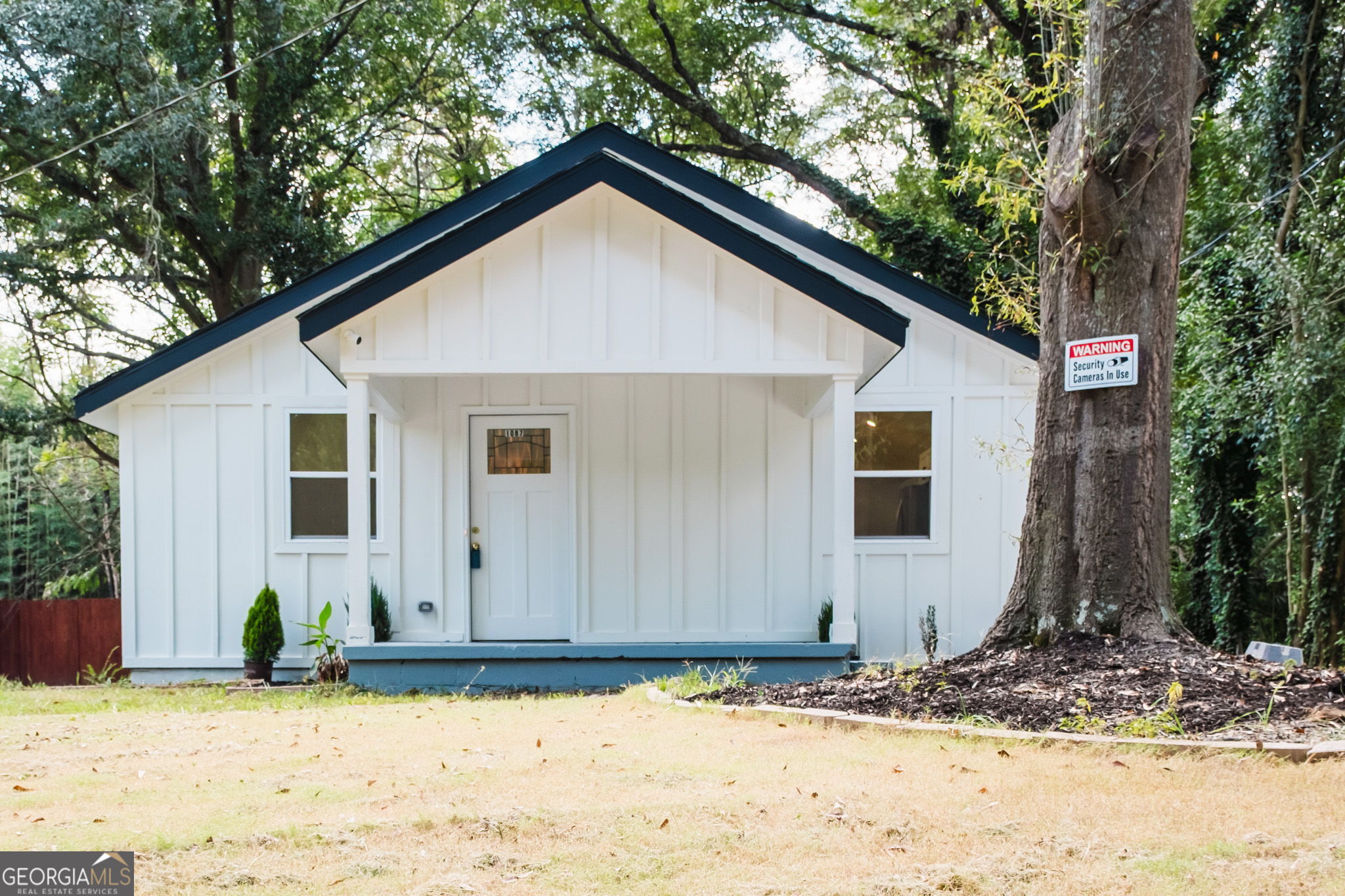 1087 Hillcrest DR SE