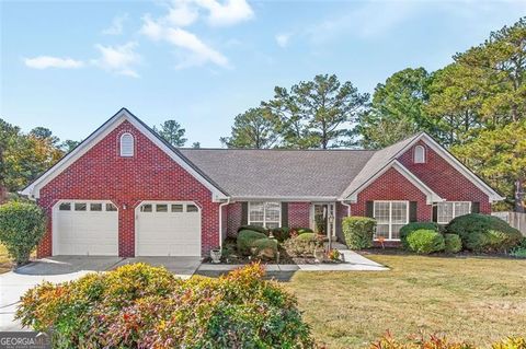 Photo of 3395 Summit Place Drive, Loganville, GA 30052 (MLS # 10639120)