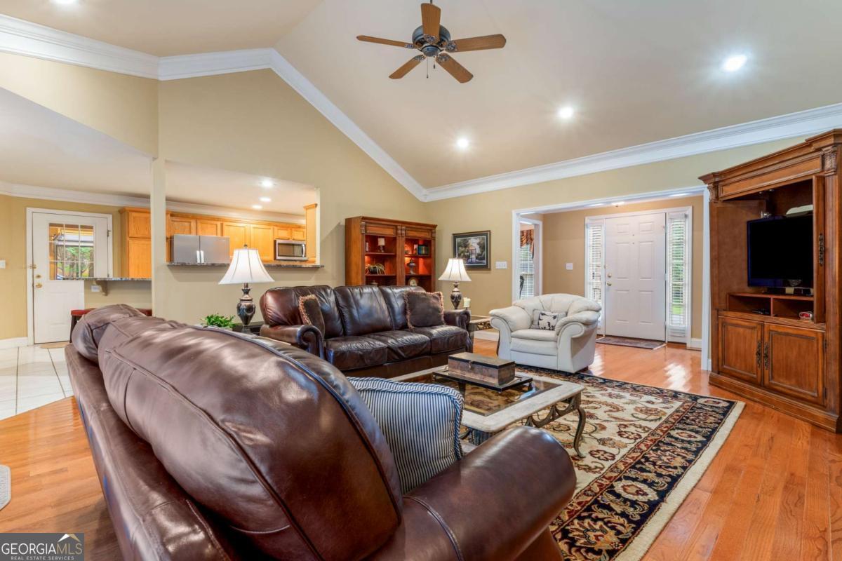 129 Elderberry CIR