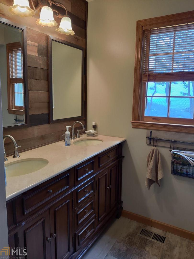 Lake Forest Estates - Residential