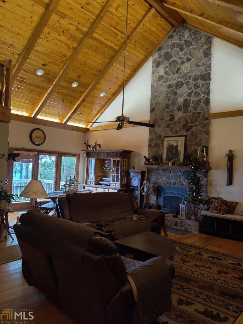 Lake Forest Estates - Residential