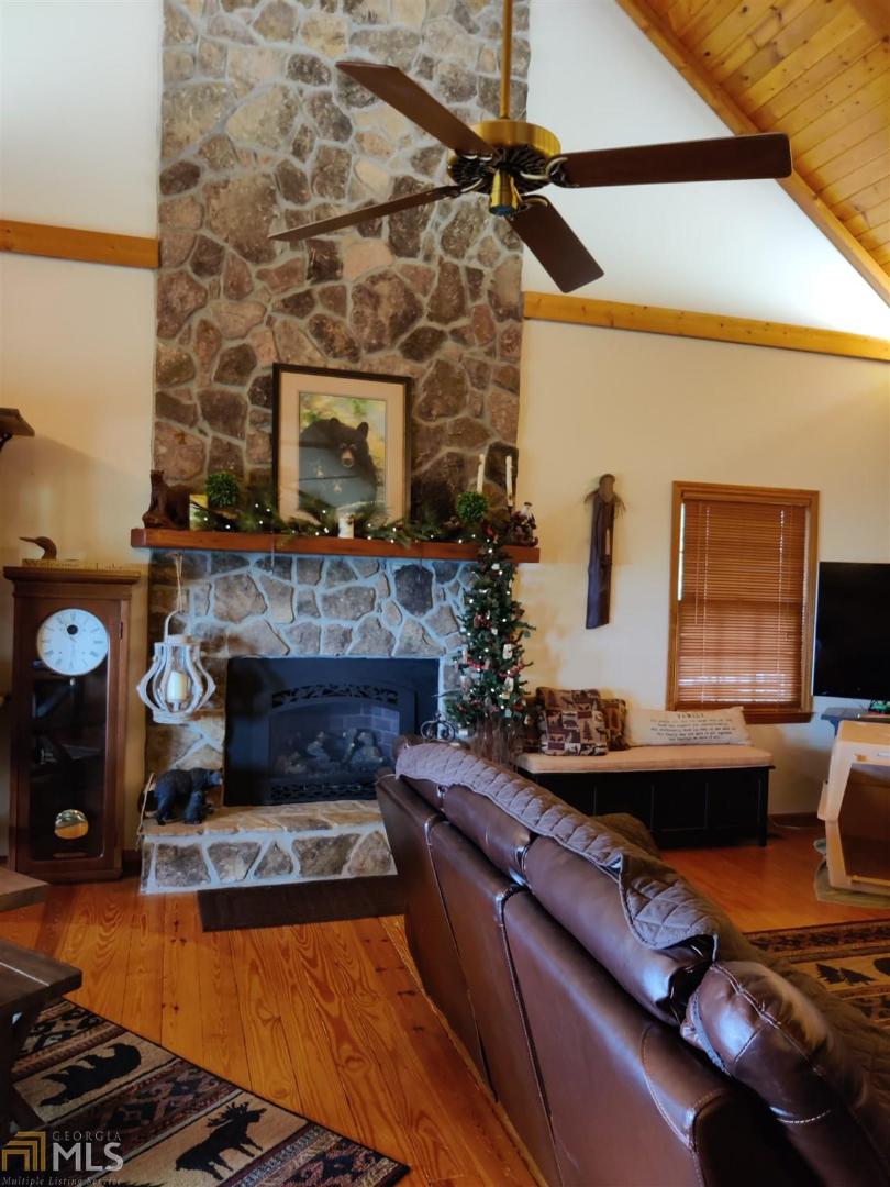Lake Forest Estates - Residential