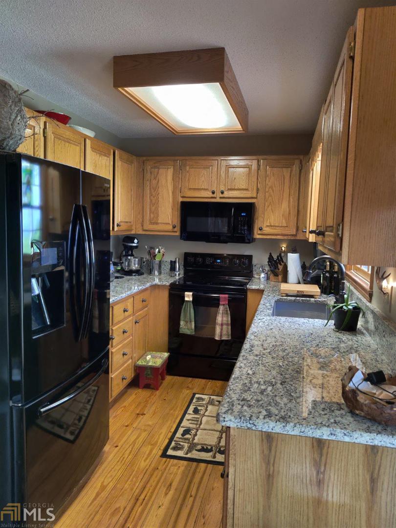 Lake Forest Estates - Residential