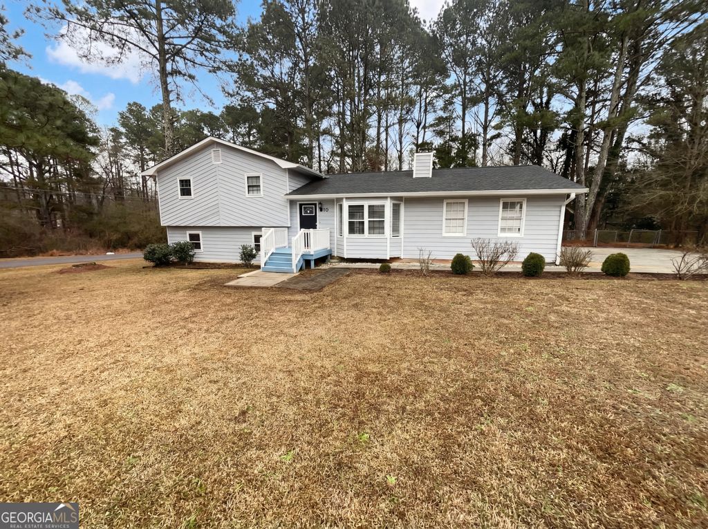 Photo of 10 King Drive, Carrollton, GA 30116 (MLS # 10680498)