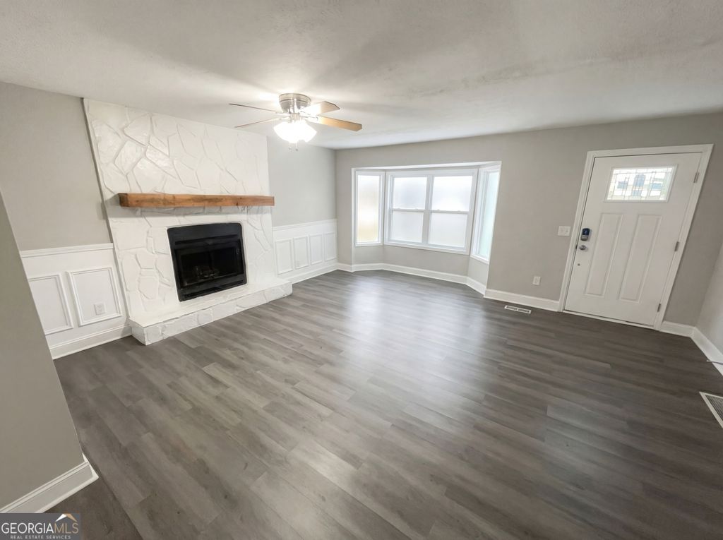 Photo of 10 King Drive, Carrollton, GA 30116 (MLS # 10680498)