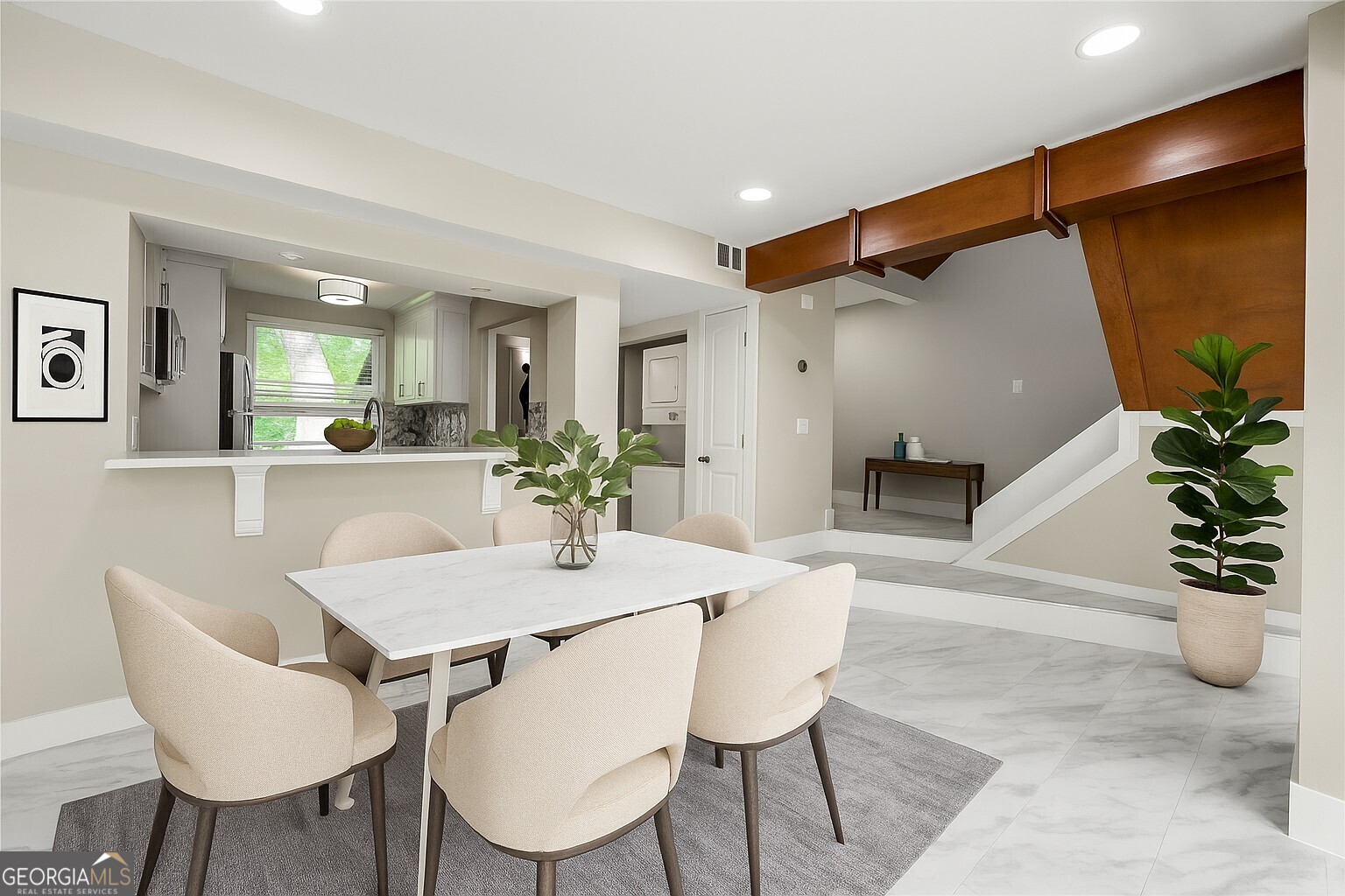 1009 Riverbend Club DR SE