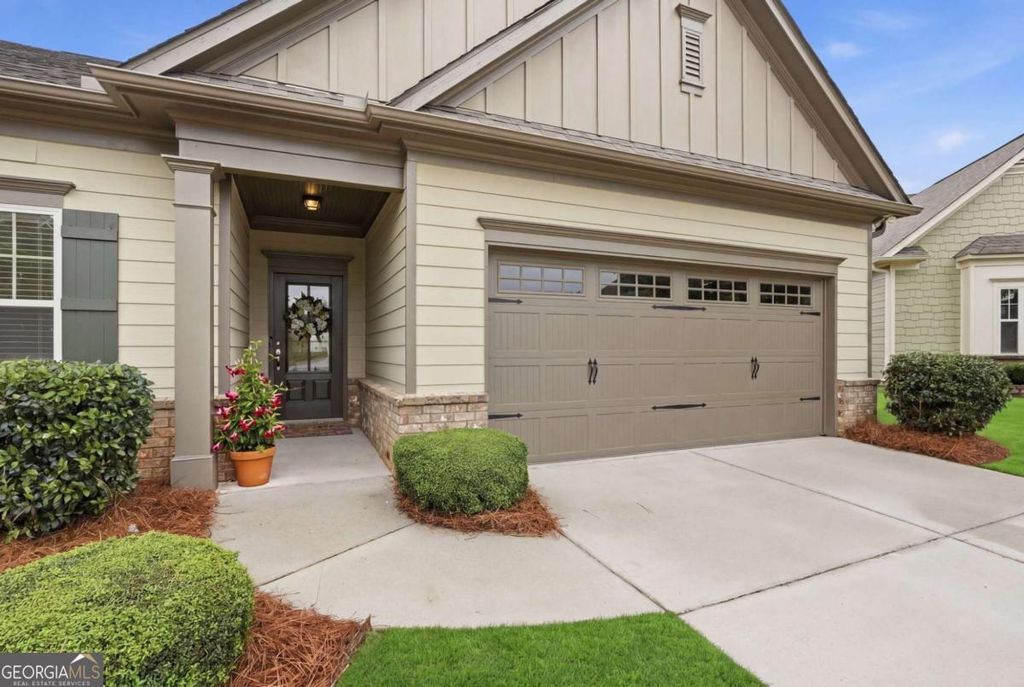 Photo of 4631 Summer View Drive, Gainesville, GA 30504 (MLS # 10754114)