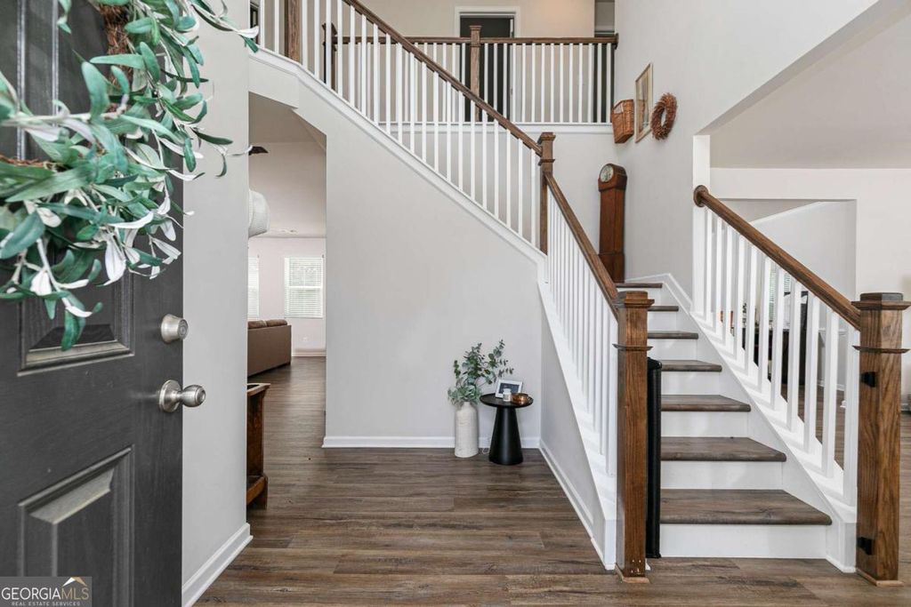 Photo of 376 River Run Drive, Dallas, GA 30132 (MLS # 10754694)