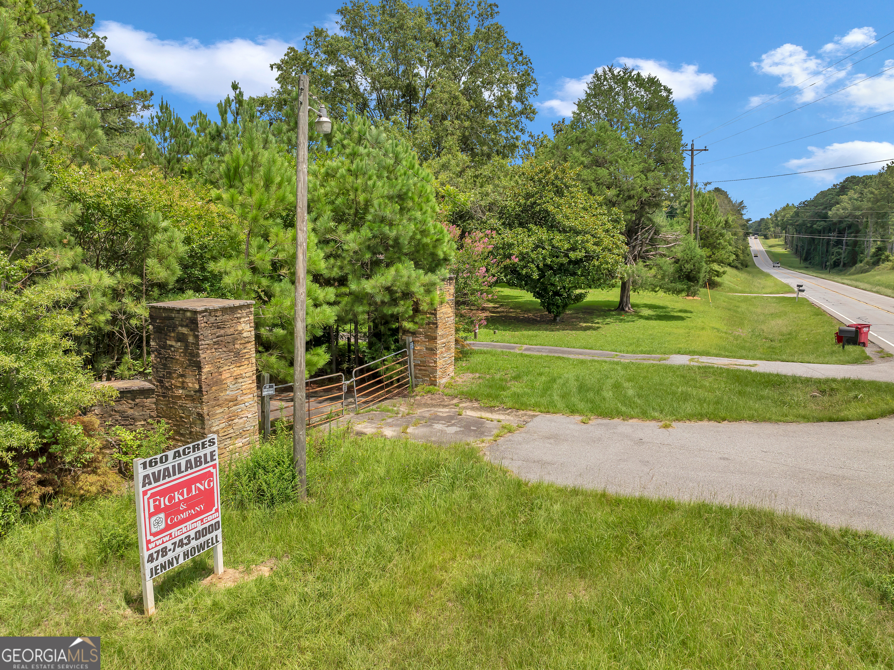 7359 Thomaston RD