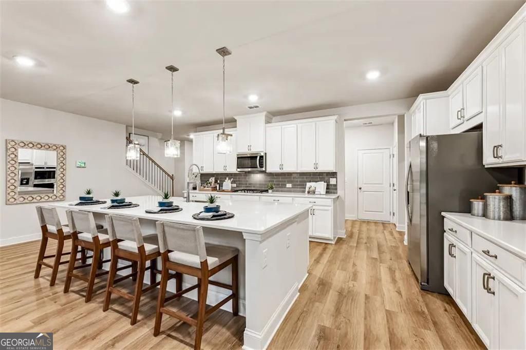 328 Bailiwick LN