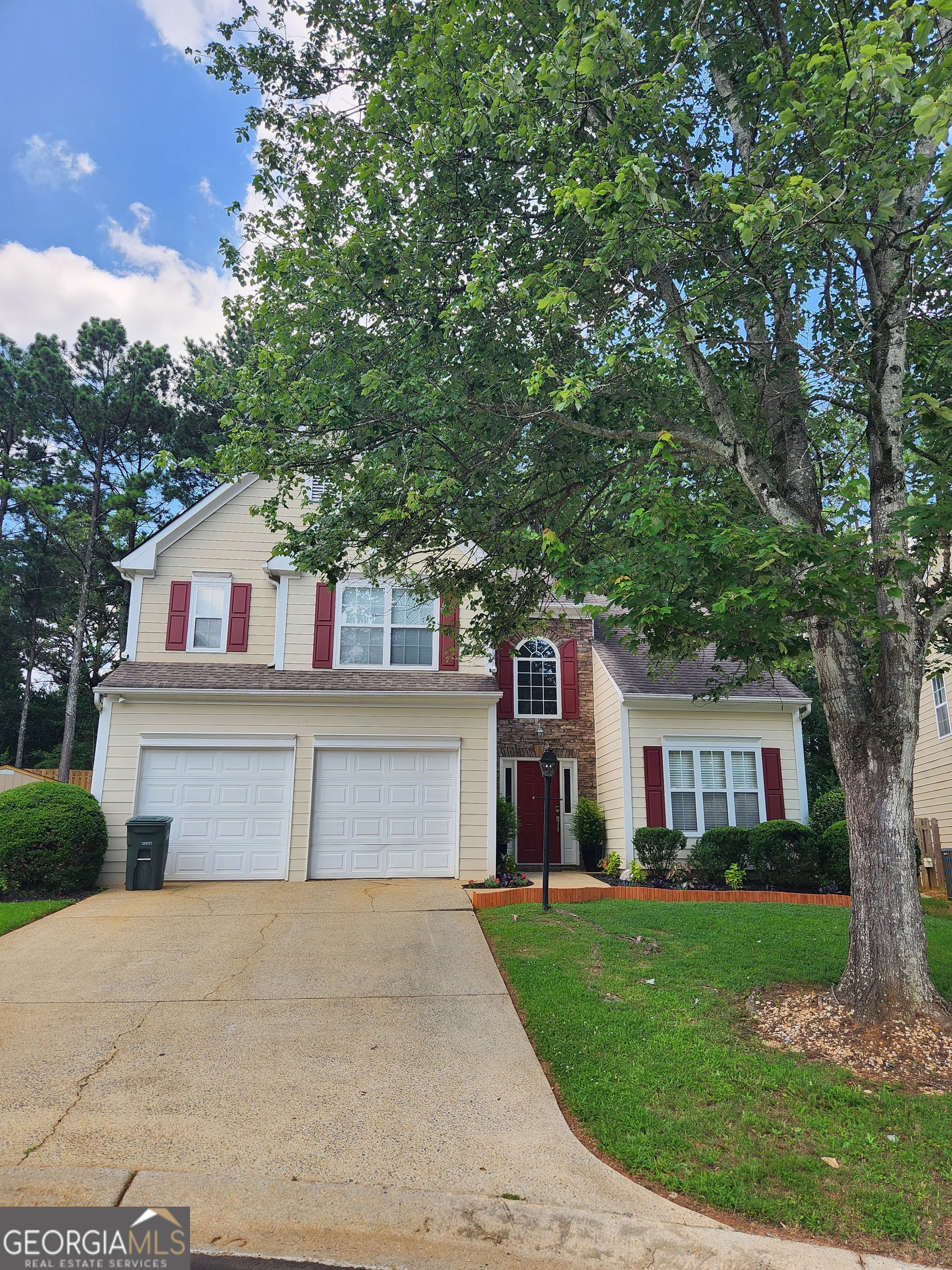 Seller offering $5000 towards closing costs! Welcome to this immaculate and recently updated East Cobb home with a new roof installed on 8/13/2025. The fully renovated kitchen was designed with taste and function in mind and is truly the showcase of this home. Beautiful white quartz countertops and an oversized island are perfect for entertaining. Living, dining, family, and powder room complete the open concept main level. Upstairs is a large master bedroom and updated master bath with a jetted soaking tub. Additionally, there are two nicely sized secondary bedrooms and a full bathroom. Outside, you'll enjoy a new oversized patio deck and fenced-in backyard (including a separate fenced-in doggy yard). Fresh flower beds and mature shade trees add to the curb appeal of this peaceful cul-de-sac home. Your family will love living in this well-maintained swim and tennis community.