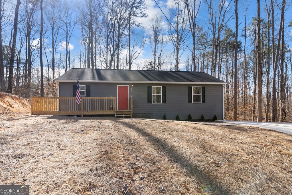 Photo of 137 Cheyenne Trail, Martin, GA 30557 (MLS # 10691157)