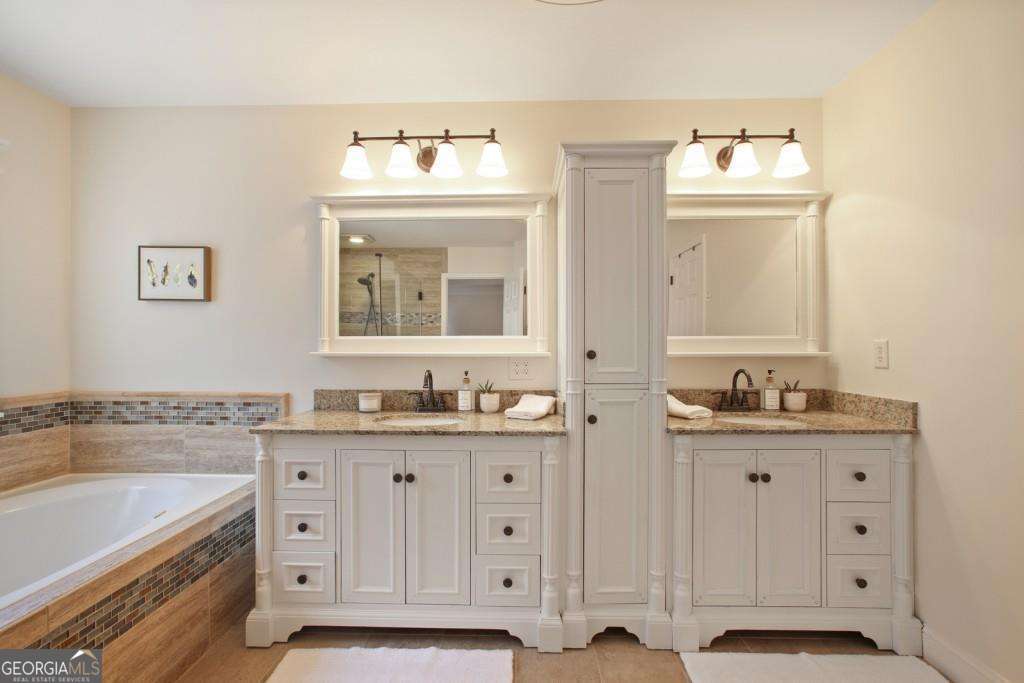 The Falls at Mason Creek - Residential