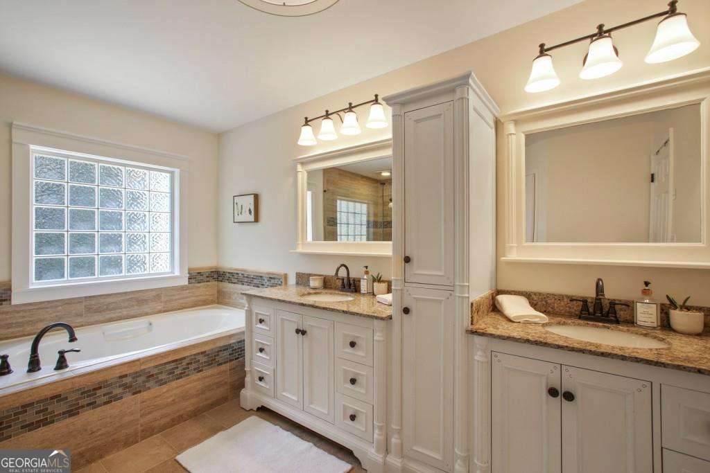 The Falls at Mason Creek - Residential