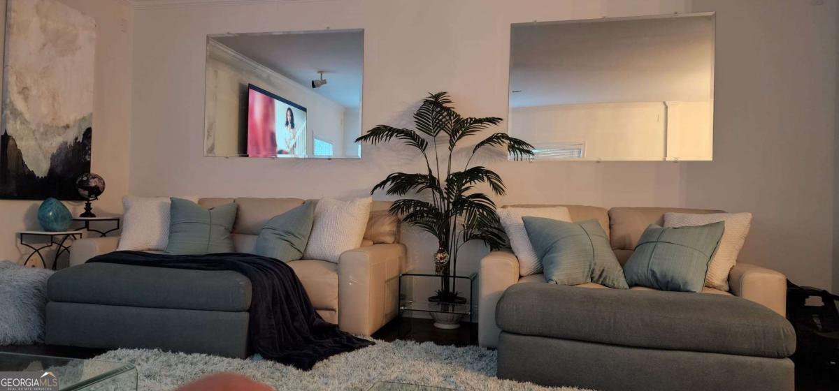 The Falls at Mason Creek - Residential