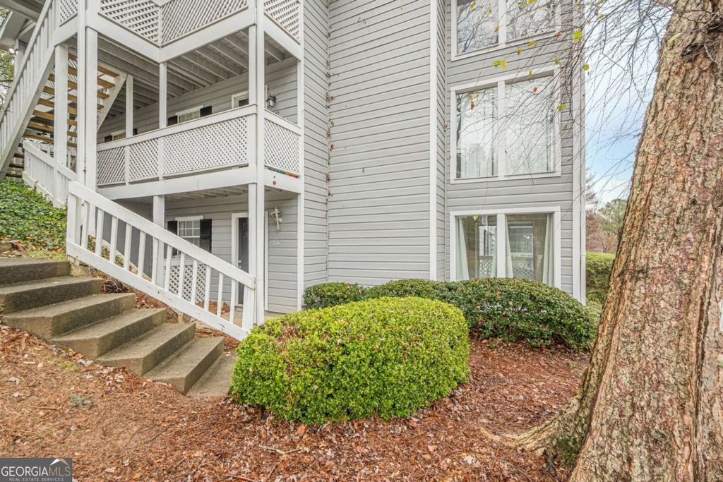 Photo of 1106 Natchez Trace, Atlanta, GA 30350 (MLS # 10655210)