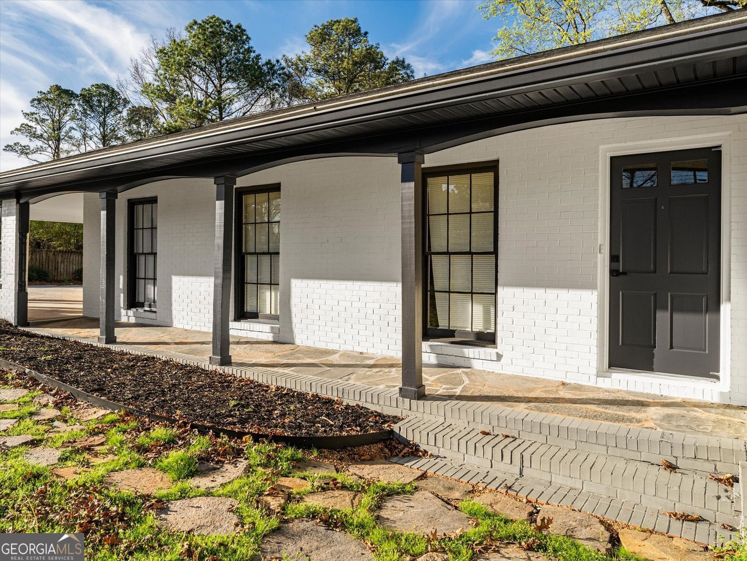 1110 Upper Hembree RD