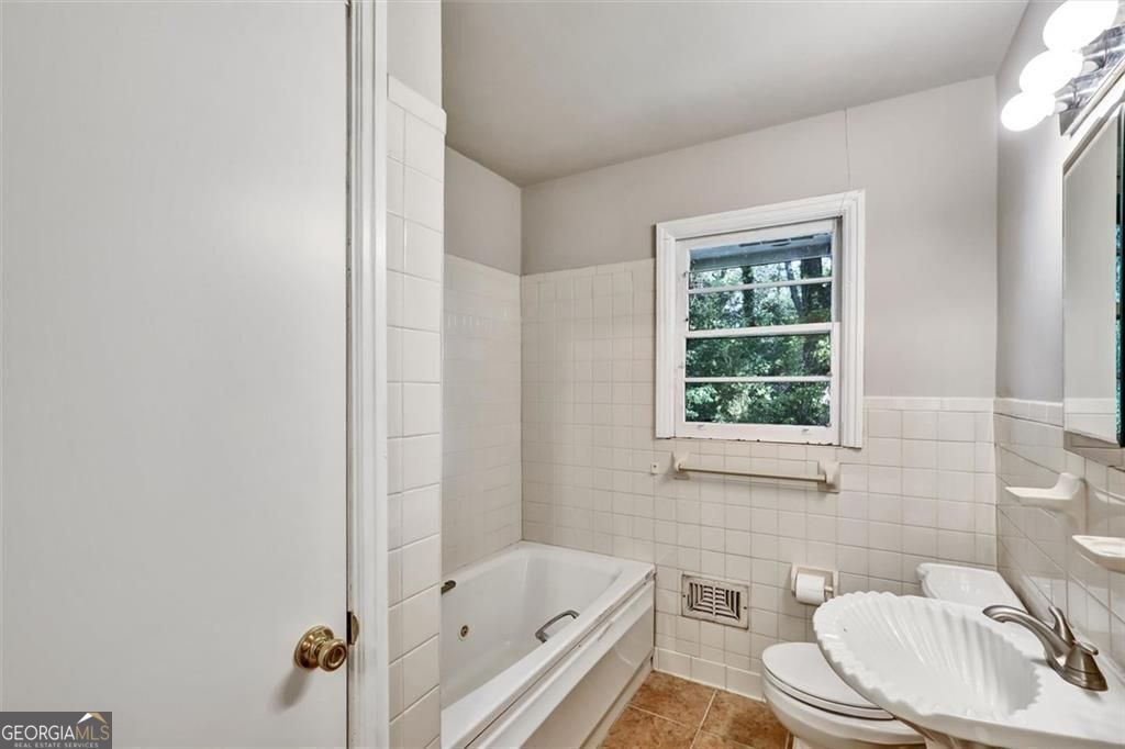 Atlanta, Georgia 30311, United States, 4 Bedrooms Bedrooms, ,2 BathroomsBathrooms,Residential,Active,108749