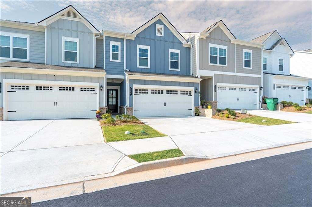 Photo of 1135 Chastain Drive, Sugar Hill, GA 30518 (MLS # 10869747)